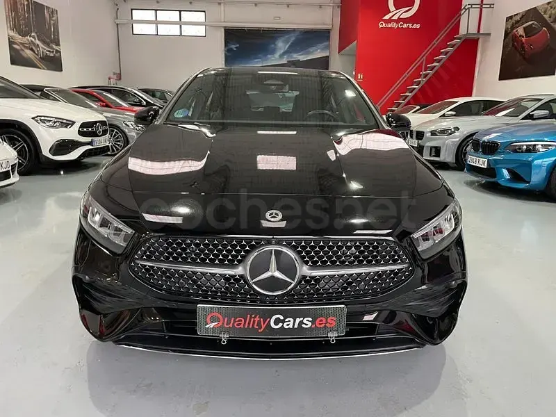 Usado Mercedes A180 136 CV (100 kW) 2024 Negro Berlina