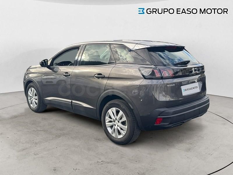Usado Peugeot 3008 Active 130 CV (95 kW) 2021 Gris / plata SUV