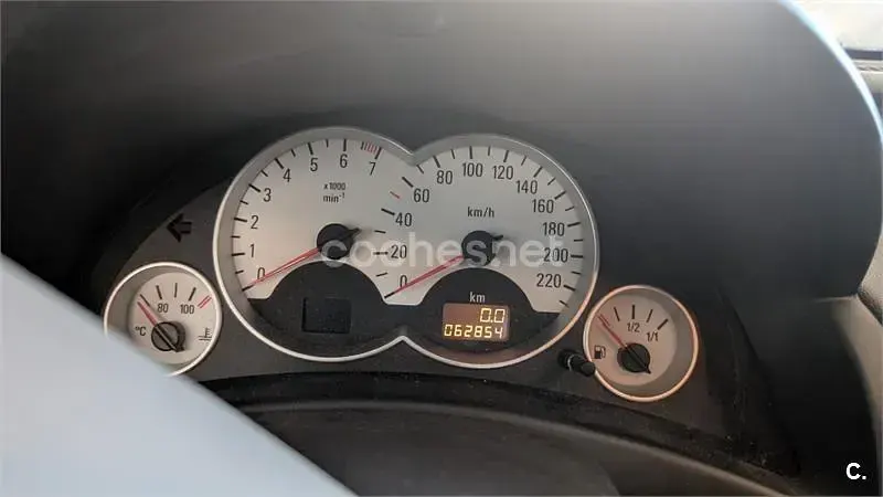 Usado Opel Tigra Enjoy 90 CV (66 kW) 2007 Azul Descapotable