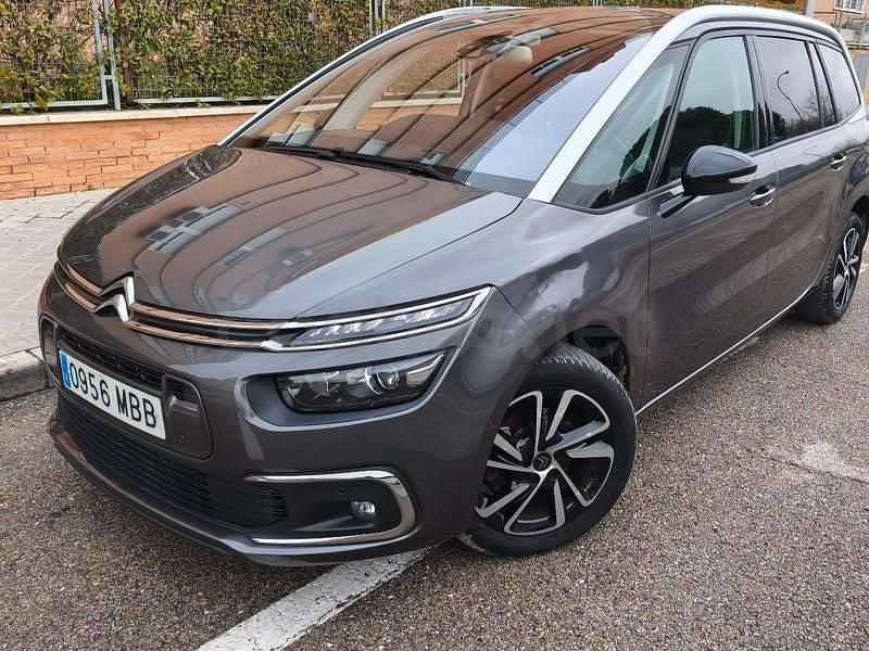 Usado Citroën C4 SpaceTourer Shine 130 CV (95 kW) 2022 Gris / plata Monovolumen