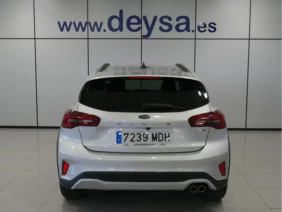 Usado Ford Focus Active 155 CV (114 kW) 2023 Gris Berlina