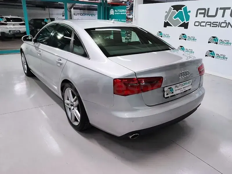 Usado Audi A6 Ambiente 245 CV (180 kW) 2011 Gris / plata Berlina