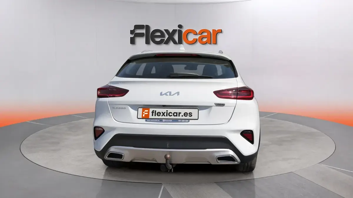 Usado Kia XCeed 120 CV (88 kW) 2022 Blanco SUV