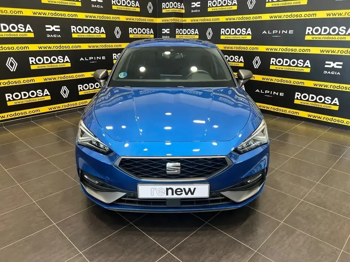 Usado Seat Leon FR 150 CV (110 kW) 2024 Azul Berlina