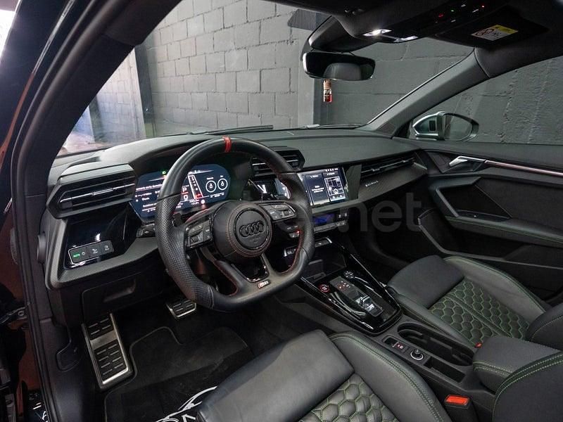 Usado Audi RS3 Sport 400 CV (294 kW) 2022 Negro Berlina
