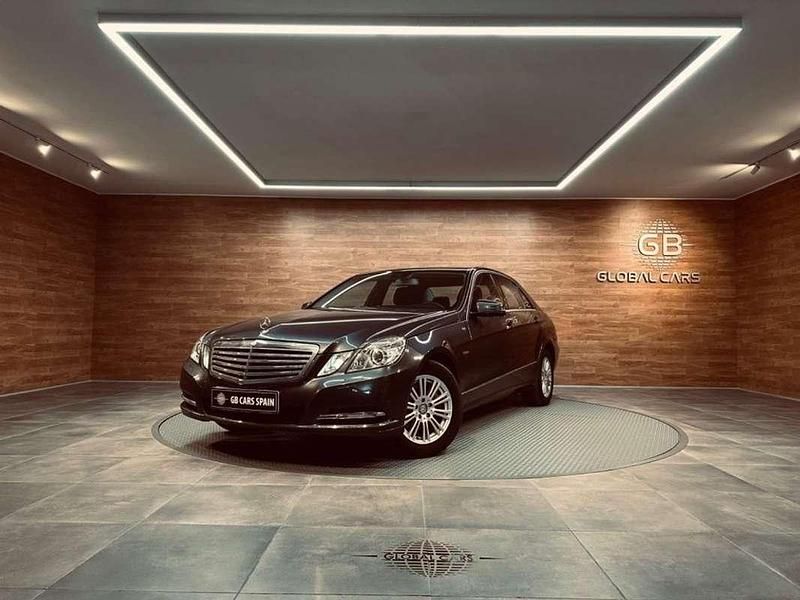 Grisnegro Usado 2010 Mercedes E220 Elegance Berlina | 14.999 € (Caro) - Imagen 1/4