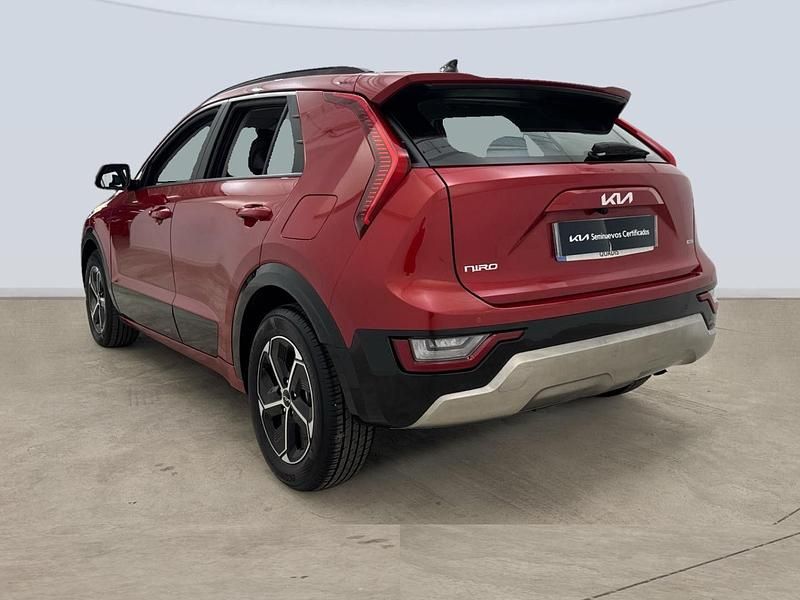 Usado Kia Niro 141 CV (103 kW) 2024 Blanco SUV