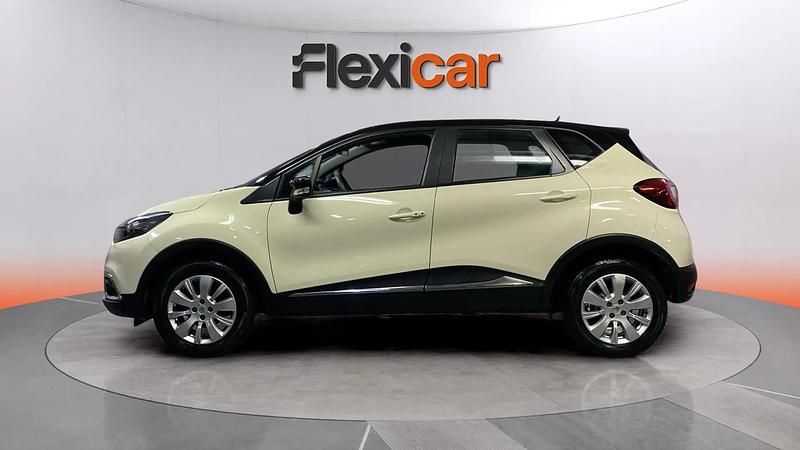 Usado Renault Captur Zen 90 CV (66 kW) 2016 Beige SUV