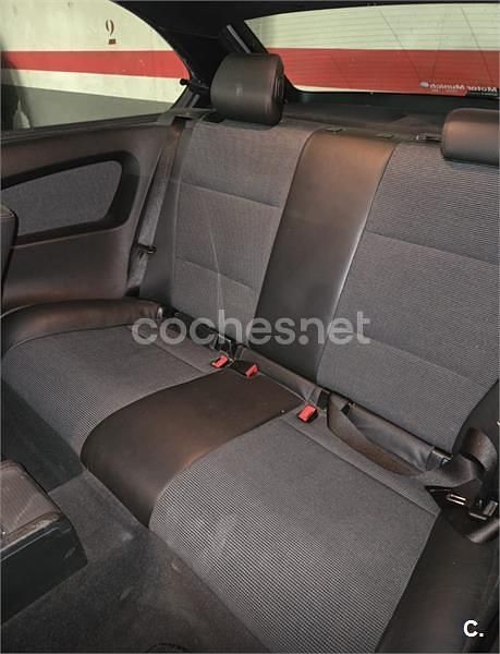 Usado BMW 325 192 CV (141 kW) 2001 Gris / plata Berlina