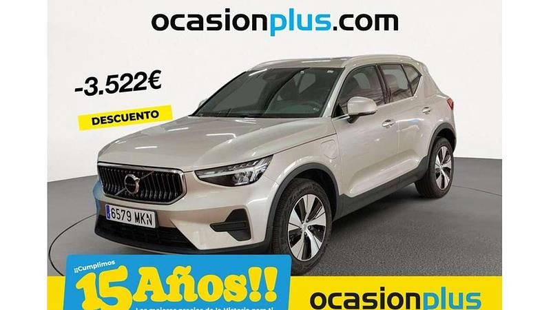 Gris Usado 2023 Volvo XC40 Core SUV | 34.319 € (Precio justo) - Imagen 1/3