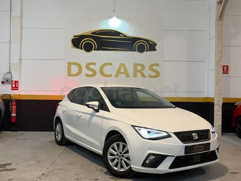 Usado Seat Ibiza Style Plus 80 CV (58 kW) 2022 Blanco Utilitario