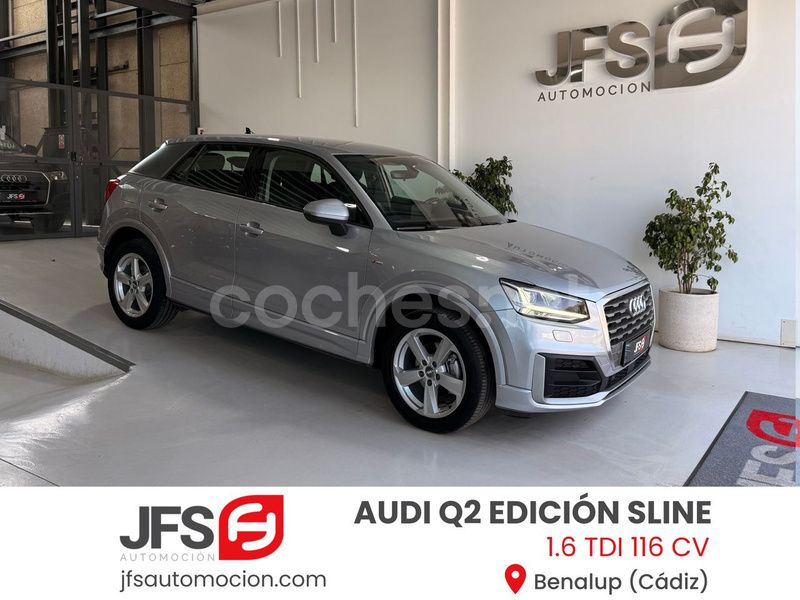 Gris / plata Usado 2020 Audi Q2 Sport SUV | 23.499 € (Caro) - Imagen 1/4