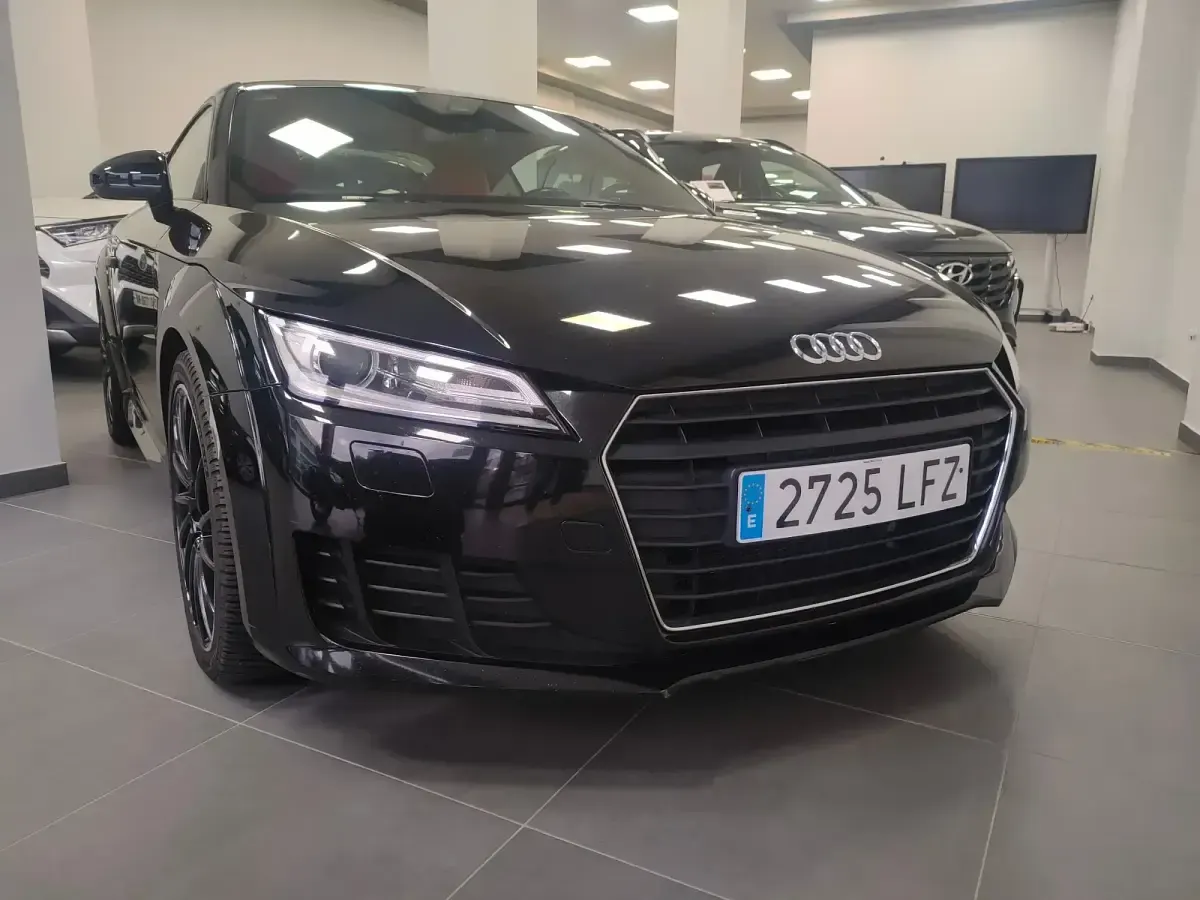 Usado Audi TT Comfort 184 CV (135 kW) 2016 Negro Coupe