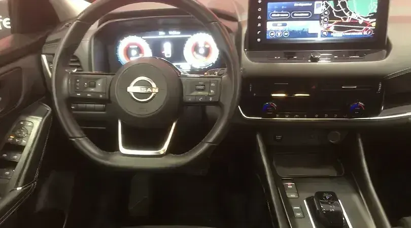 Usado Nissan Qashqai N-Connecta 190 CV (139 kW) 2024 Katana grey (metalizado) SUV