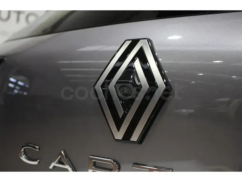 Nuevo Renault Captur Techno 90 CV (66 kW) 2026 Gris / plata SUV