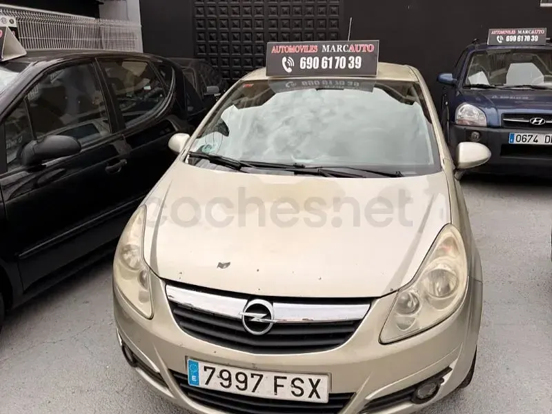Usado Opel Corsa Cosmo 125 CV (91 kW) 2007 Beige Utilitario