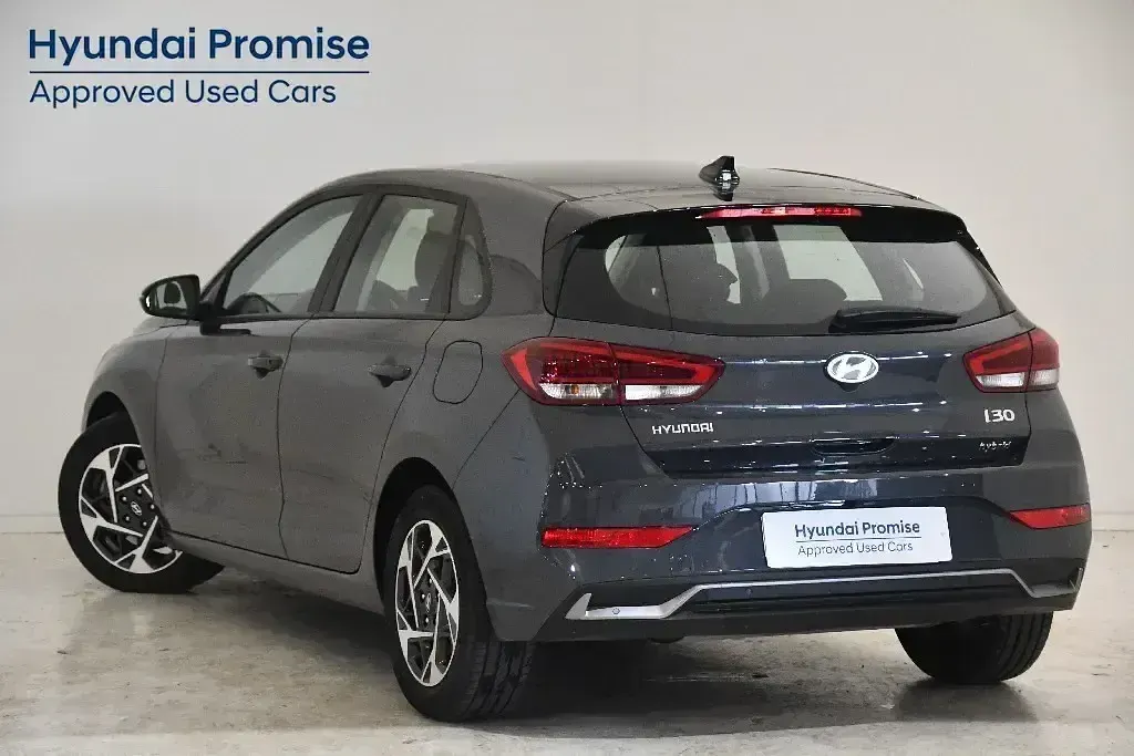Usado Hyundai i30 100 CV (73 kW) 2024 Otro Berlina