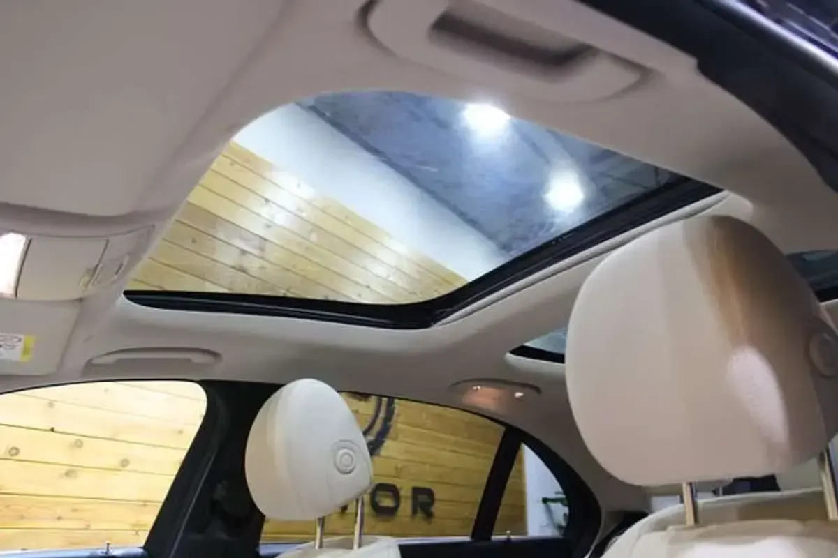 Usado Mercedes E220 194 CV (142 kW) 2018 Negro Berlina