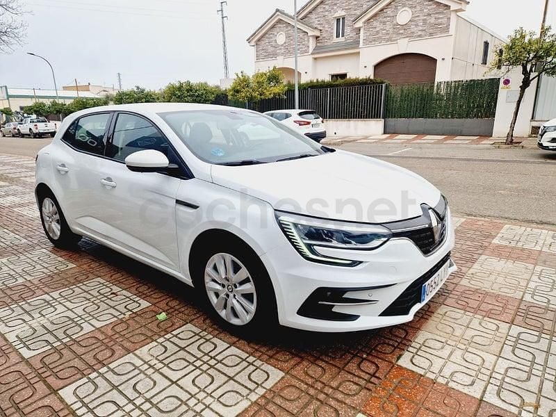 Usado Renault Mégane IV Business 115 CV (84 kW) 2022 Blanco Berlina