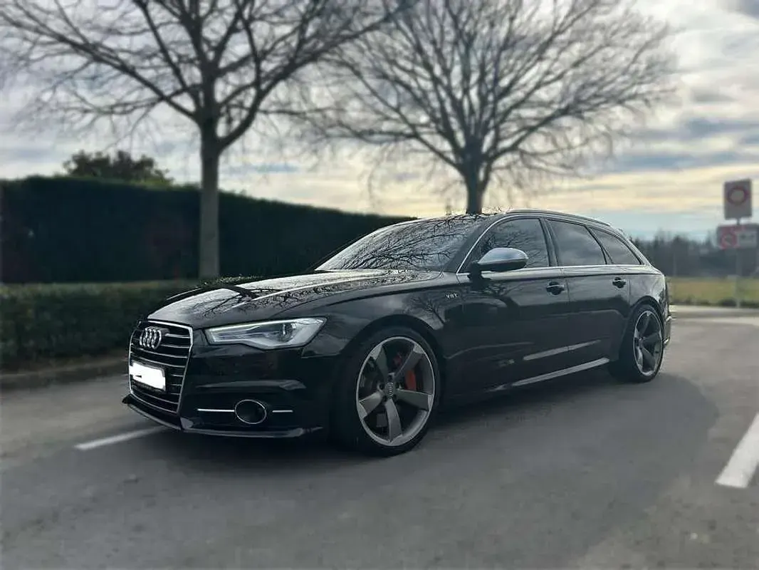Usado Audi S6 Premium 420 CV (308 kW) 2012 Marrón Familiar