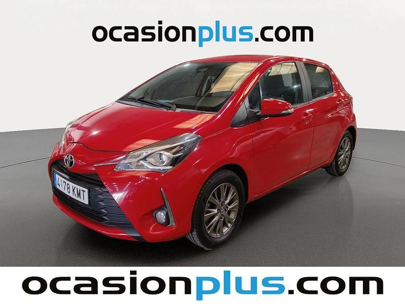 Rojo Usado 2018 Toyota Yaris Active Utilitario | 14.082 € (Un poco caro) - Imagen 1/4