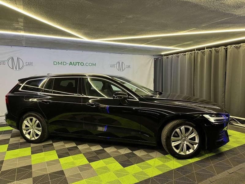 Usado Volvo V60 Business Edition 190 CV (139 kW) 2020 Negro Familiar