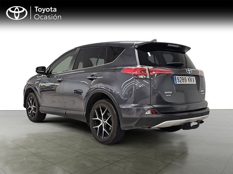 Usado Toyota RAV4 190 CV (139 kW) 2018 Gris oscuro SUV