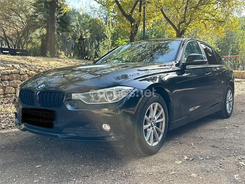Usado BMW 318 143 CV (105 kW) 2012 Negro Berlina