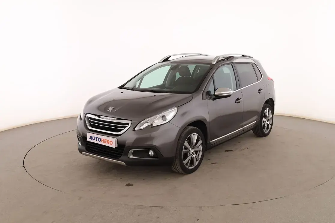 Usado Peugeot 2008 Allure 100 CV (73 kW) 2015 SUV