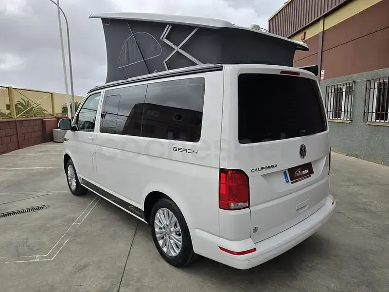 Usado VW California Beach 150 CV (110 kW) 2023 Blanco Van