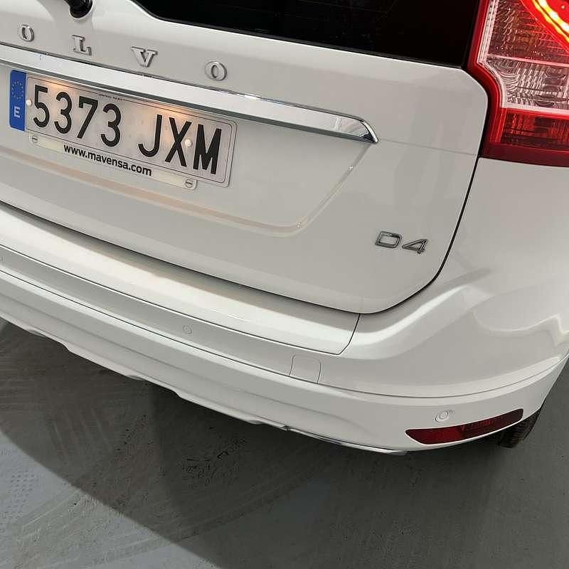 Usado Volvo XC60 Momentum 190 CV (139 kW) 2017 Blanco SUV