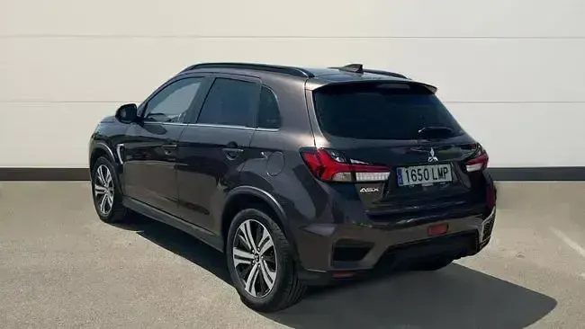 Usado Mitsubishi ASX 150 CV (110 kW) 2021 Marrón SUV