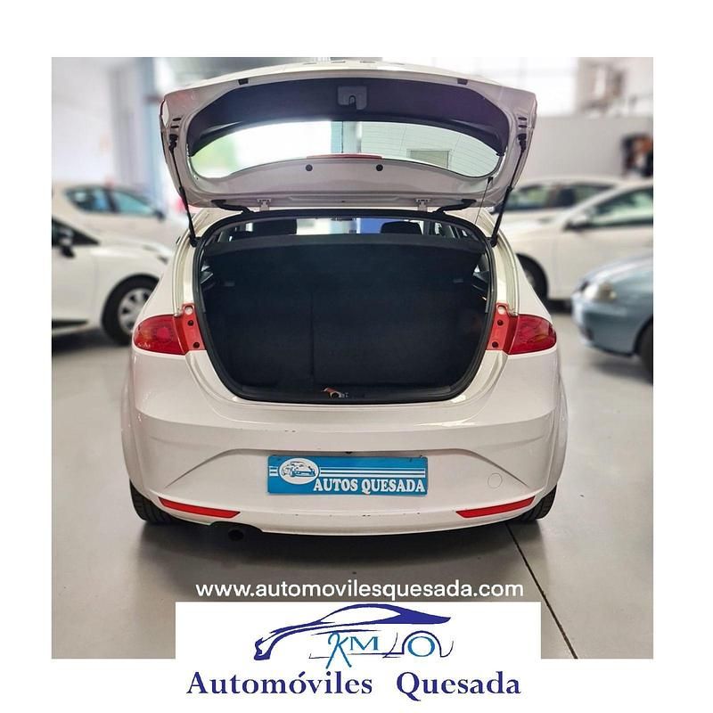Usado Seat Leon Copa 105 CV (77 kW) 2011 Blanco Utilitario