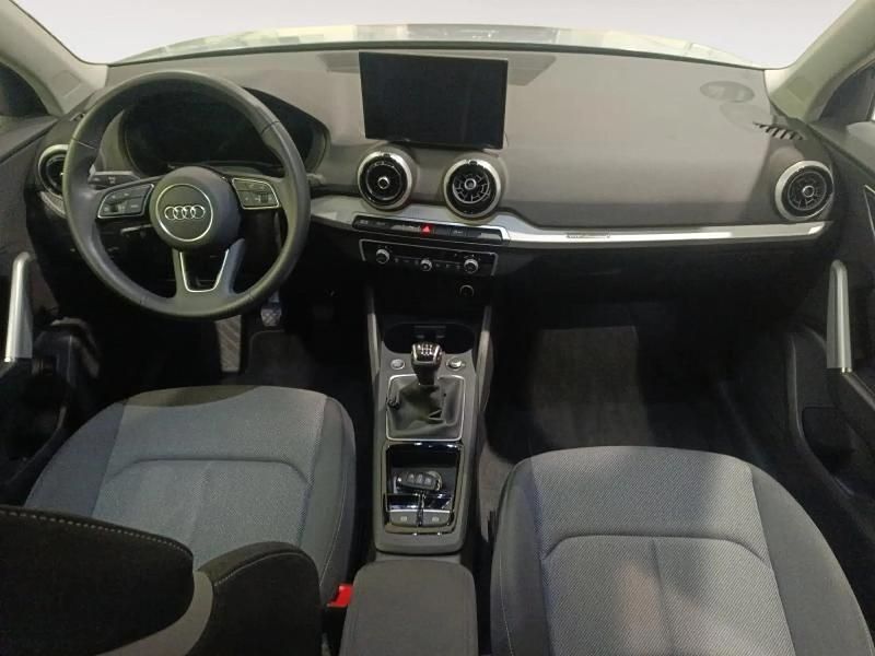 Usado Audi Q2 S-Line 116 CV (85 kW) 2025 Gris/plata SUV