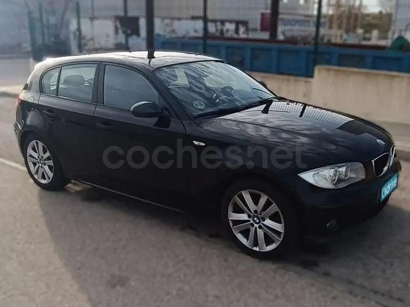Usado BMW 118 143 CV (105 kW) 2005 Negro Utilitario