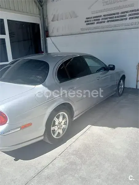 Usado Jaguar S-Type Executive 238 CV (175 kW) 2007 Gris / plata Berlina
