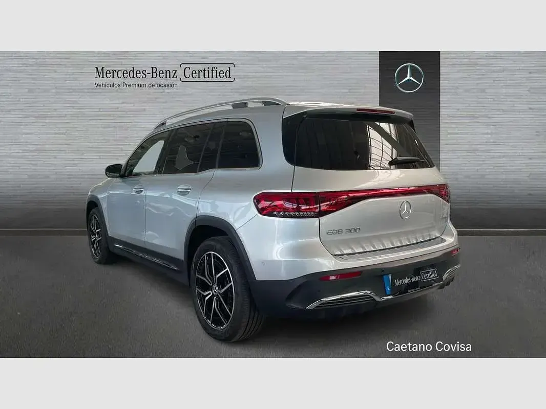 Usado Mercedes EQB300 167 kW (228 CV) 2023 Plateado SUV