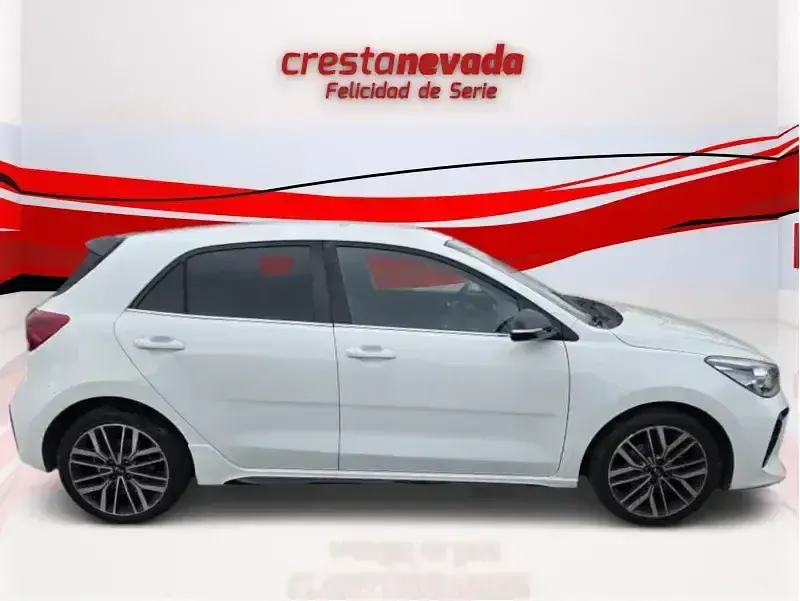 Usado Kia Rio GT-Line 101 CV (74 kW) 2018 Blanco
