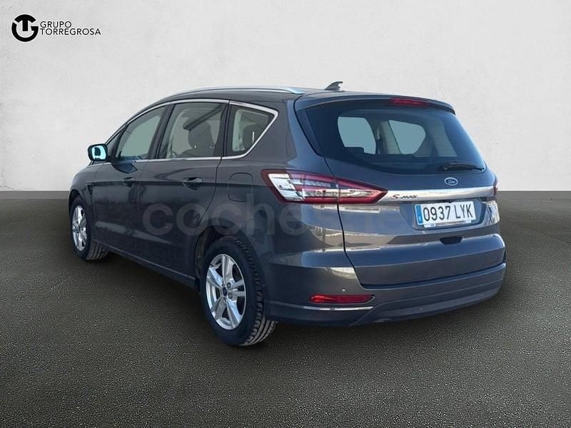 Usado Ford S-MAX Titanium 150 CV (110 kW) 2022 Gris / plata Monovolumen