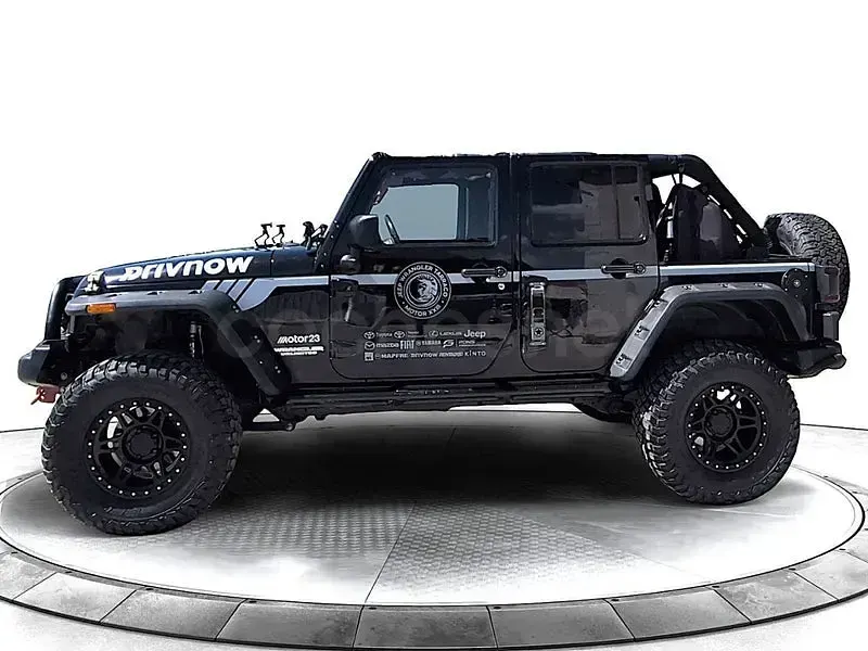 Usado Jeep Wrangler Unlimited Sahara 200 CV (147 kW) 2011 Negro SUV