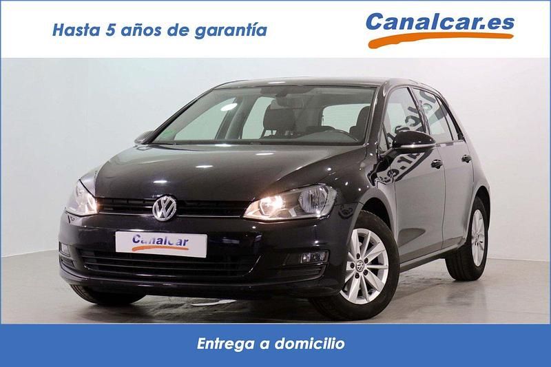 Usado VW Golf VII Advance 110 CV (80 kW) 2017 Negro Berlina