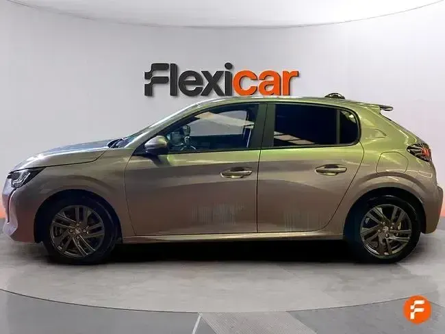 Usado Peugeot 208 Active 100 CV (73 kW) 2021 Gris Utilitario