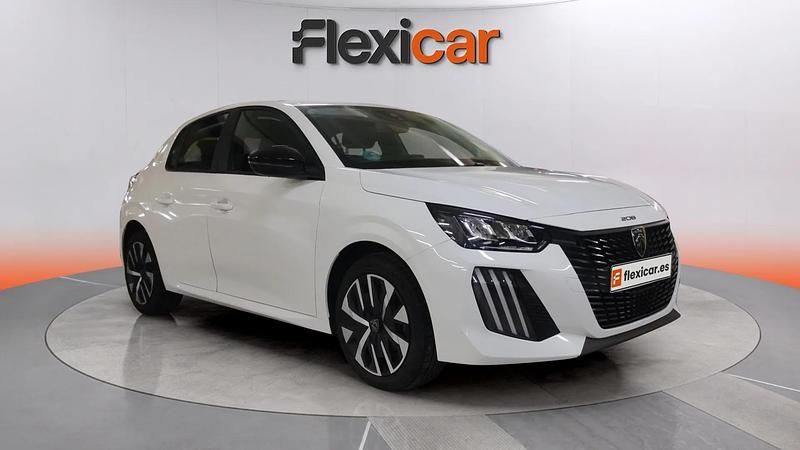 Usado Peugeot 208 Active 102 CV (75 kW) 2024 Blanco Utilitario