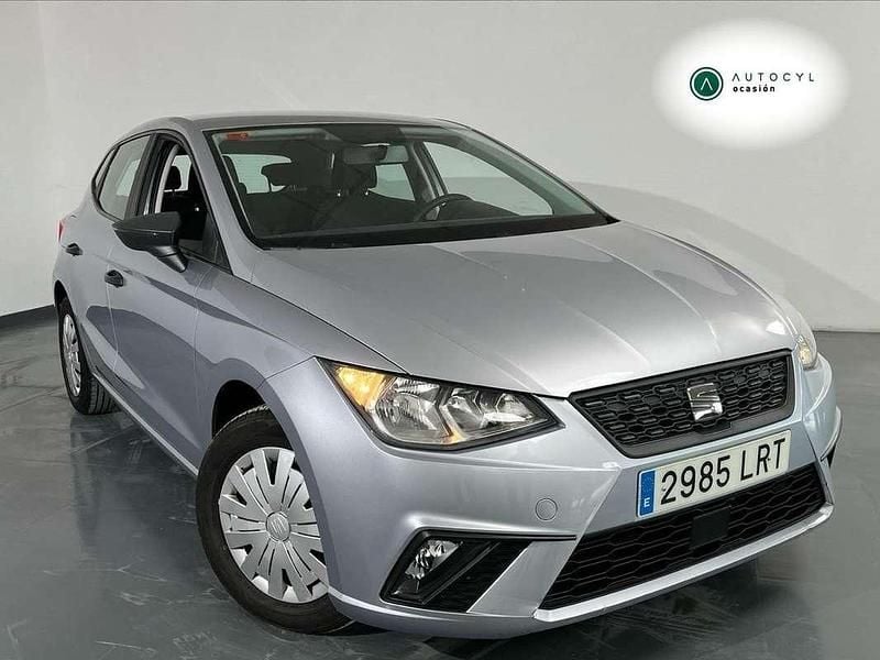 Usado Seat Ibiza Style 80 CV (58 kW) 2021 Plateado Utilitario