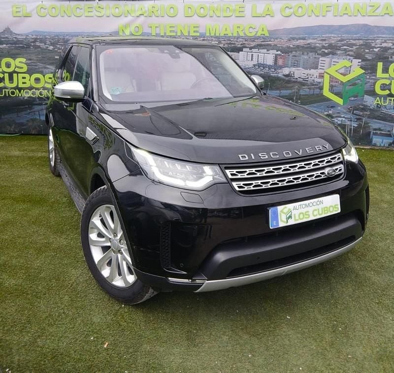 Usado Land Rover Discovery 5 HSE Luxury 258 CV (189 kW) 2017 Negro SUV