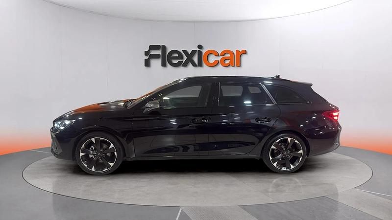 Usado Cupra Leon 150 CV (110 kW) 2025 Negro Berlina