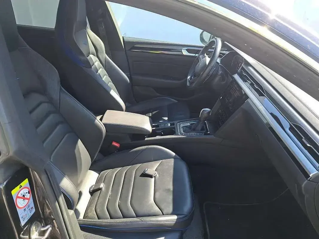 Używany VW Arteon R 320 KM (235 kW) 2022 Czarny Coupe