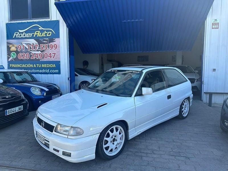Usado Opel Astra 136 CV (100 kW) 1993 Blanco Berlina