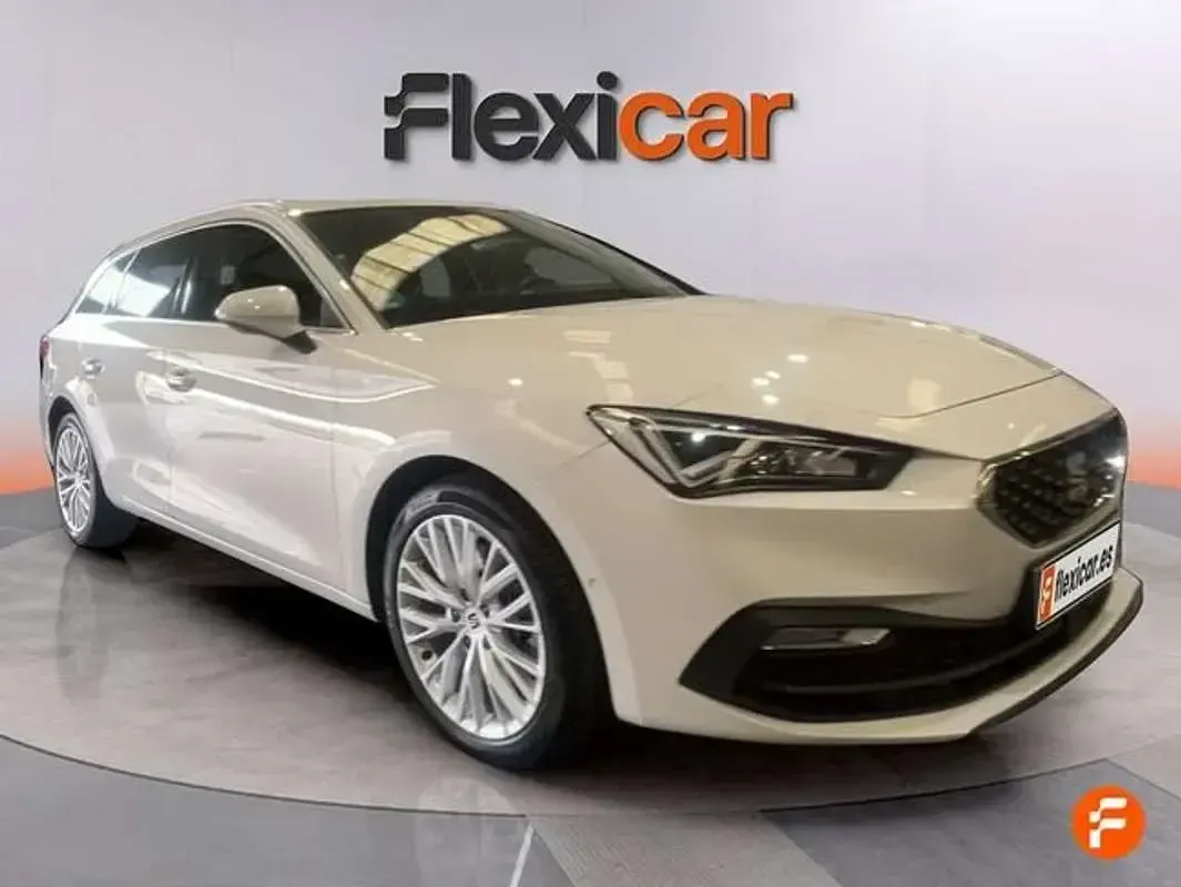Usado Seat Leon FR 205 CV (150 kW) 2021 Blanco Utilitario