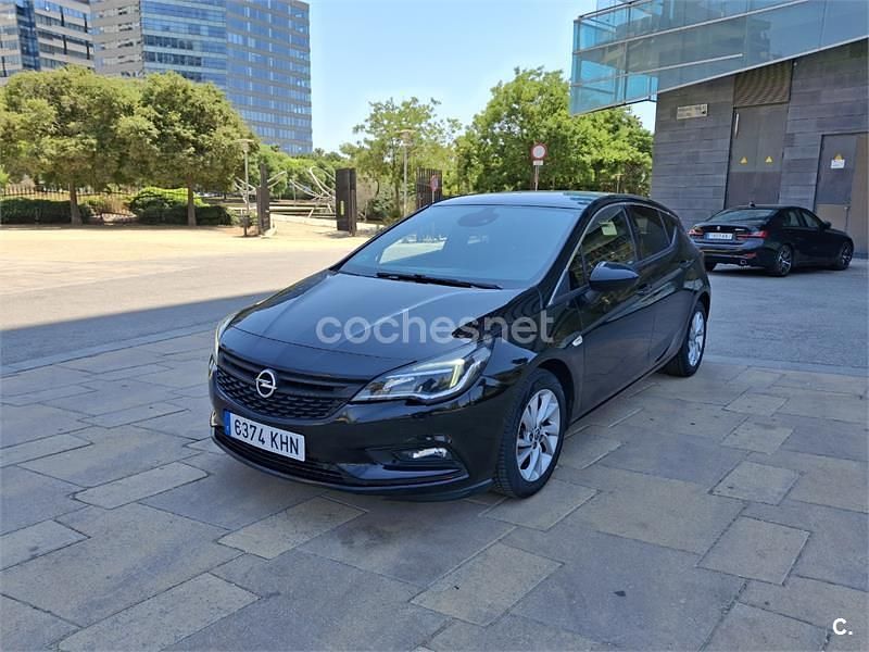Negro Usado 2018 Opel Astra Excellence Berlina | 8450 € (Super precio) - Imagen 1/4